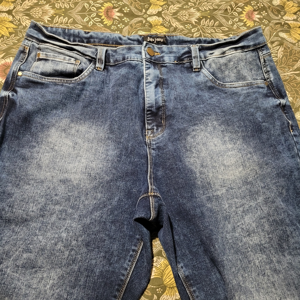 Suko Jeans Women's Tummy Tucker Faded Skinny Jeans Size 16.